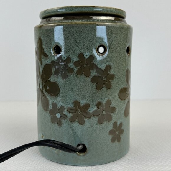 Scentsy Metal Petal 26974 Electric Warmer Ceramic Floral Butterflies Green 6" - Picture 16 of 16